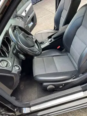 Mercedes-Benz C 180 T CGI Automatik BlueEFFICIENCY Avantgarde Bild 5