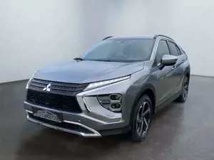 Mitsubishi Eclipse Cross Plus 2.4 PHEV 4WD TEMP NAVI KAM Bild 2