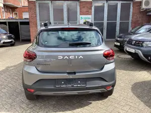 Dacia Sandero Stepway Expression 1.0 TCe 90 CVT Bild 5