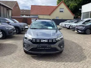 Dacia Sandero Stepway Expression 1.0 TCe 90 CVT Bild 2