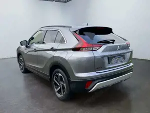 Mitsubishi Eclipse Cross Plus 2.4 PHEV 4WD TEMP NAVI KAM Bild 4