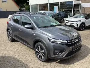 Dacia Sandero Stepway Expression 1.0 TCe 90 CVT Bild 3