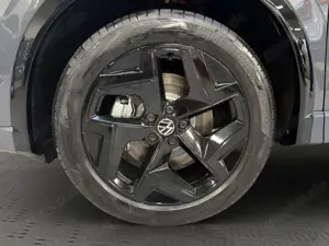 Volkswagen Tiguan 2.0 TDI 4MOTION R-Line AREA VIEW NAVI Bild 3