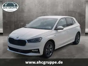 Skoda Fabia 1.0 TSI 85kW EU6e Drive 7-Gang-DSG, Navi, Fahreras