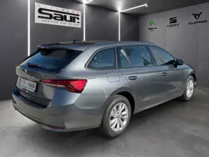 Skoda Octavia Combi Selection 1.5 TSI DSG PDC SHZ KLIMA SMART LI Bild 4