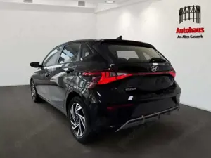 Hyundai i20 SITZHEIZ.+LENKRADHEIZ.+RÜCKFAHRKAM.+KLIMA Bild 4