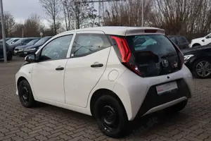 Toyota Aygo AYGO 1.0 x Business Klima AUX Bluetooth Bild 3