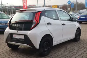 Toyota Aygo AYGO 1.0 x Business Klima AUX Bluetooth Bild 5
