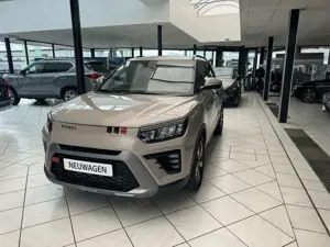 KGM Tivoli 1.5 Lux 6AT 2WD