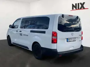 Toyota Proace Verso 75kWh Electric Comfort L2 9-Sitzer Bild 2