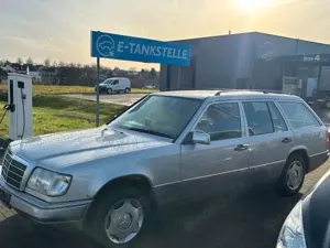 Mercedes-Benz 280 T-Modell 280 E--Kundenauftrag--