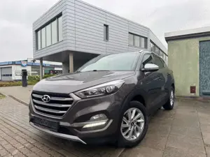 Hyundai TUCSON blue Advantage NAVI KAMERA SPURHALTEASSIS