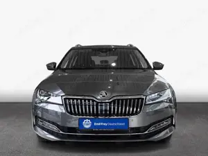 Skoda Superb Combi 2.0 TDI DSG Style Bild 3