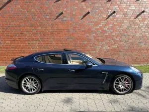 Porsche Panamera 4.8Turbo-Burmester-Xenon-Leder-TÜV27