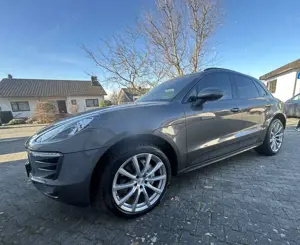 Porsche Macan S 3.0 Diesel PDK Pano Memory RFK Totw Luftfahrwerk Bild 2