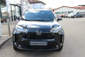 Toyota Yaris Cross 1.5 Hybrid 130 Teamplayer Winter+Safety+Lenkradhzg Bild 5