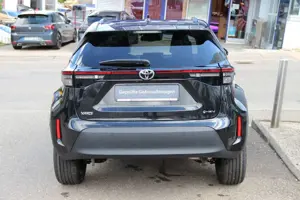 Toyota Yaris Cross 1.5 Hybrid 130 Teamplayer Winter+Safety+Lenkradhzg Bild 4