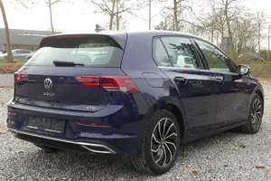 Volkswagen Golf Style 1.5 eTSI*NAVI*SHZ*SR*WR*KAMERA*ACC*MASSAGE* Bild 5