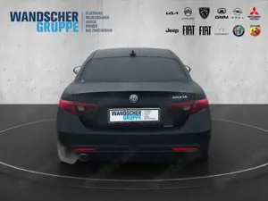 Alfa Romeo Giulia Super 2.0 Turbo 16V Kam.+KeyLess+Pano+SHZ Bild 5