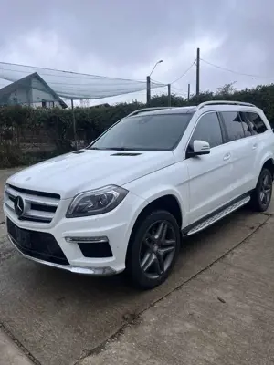 Mercedes-Benz GL 350 BlueTEC 4Matic 7G-TRONIC