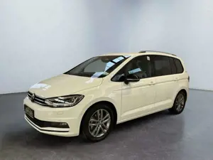 Volkswagen Touran Comfortline 1.5 TSI DSG Abstandstempomat Bild 2