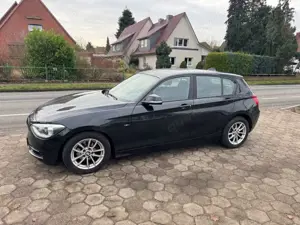 BMW 116 i 5-trg. Sport line Euro6*Bi-Xenon+Navi+SHZ