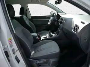 SEAT Ateca Style 1.5 TSI AHK*Sound*LED*EPH*NAVI*RFK* Bild 4