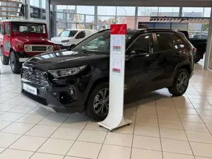 Toyota RAV 4 2.5 4x2 Hybrid Team Deutschland