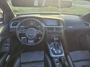 Audi A5 Cabrio 3.0 TDI DPF quattro S tronic Bild 2