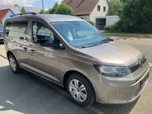 Volkswagen Caddy 1,5TSI ACC Kam. AHK Reling GV5 App