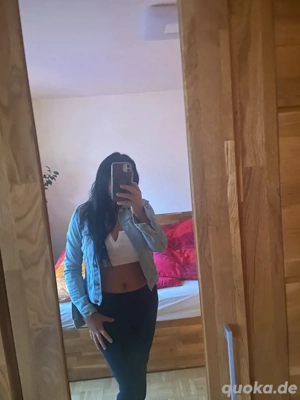 hellblaue Jeansjacke in klassischem Design.Grösse 40