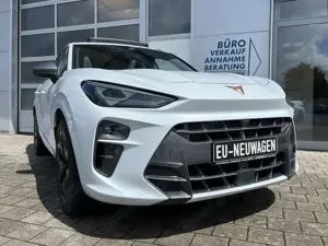 CUPRA Terramar 1.5 eTSI DSG PANO AHK KAM 19" 3J. GAR