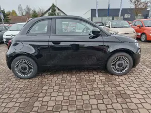 Fiat 500e Icon-Cabrio- Winterpaket-Parkpaket Bild 5