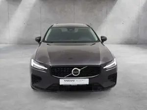 Volvo V60 T8 AWD Ultra Dark AWD BW ACC PANO 360° Bild 2