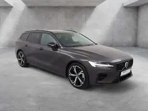 Volvo V60 T8 AWD Ultra Dark AWD BW ACC PANO 360° Bild 3