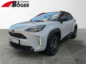 Toyota Yaris Cross GR 1,5 Hyb. *TEILLEDER SHZ LHZ*