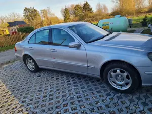 Mercedes-Benz E 200 E 200 CDI Classic