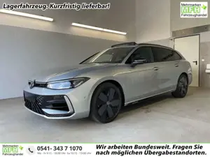 Volkswagen Passat Variant R-Line 265PS 4M Stdhz+Leder+AHK+DCC+Pano+Harman...