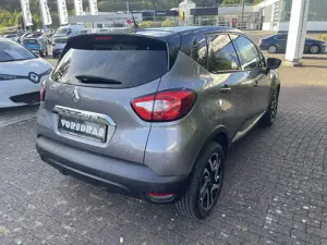 Renault Captur Intens TCe 90 Kamera+PDC hi Klima Navi Bild 3