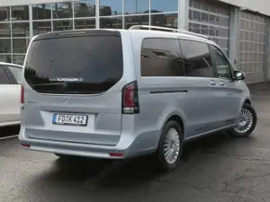 Mercedes-Benz V 300 d lang Style Distronic Easy Pack 360° Bild 3