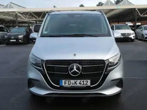 Mercedes-Benz V 300 d lang Style Distronic Easy Pack 360° Bild 2