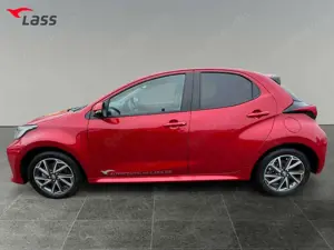 Toyota Yaris 1.5 Teamplayer Bild 3