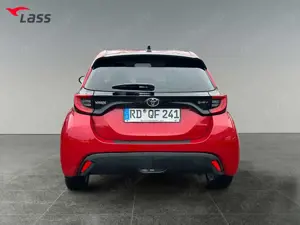 Toyota Yaris 1.5 Teamplayer Bild 5