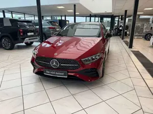 Mercedes-Benz A 180 Limo.*AMG-Line*Night*Pano*Sound