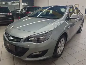 Opel Astra J Sedan Lim. 4-trg. Energy,Automatik,Klima