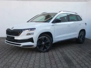 Skoda Karoq Sportline 2.0 TSI 4x4 ACC LED AHK !!! Bild 2