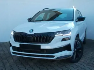 Skoda Karoq Sportline 2.0 TSI 4x4 ACC LED AHK !!! Bild 3