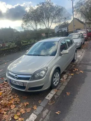 Opel Astra 1.4 Bild 1