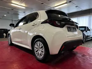 Toyota Yaris Comfort * Auto * Kamera * Schaltwippen * Bild 5