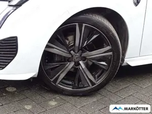 Peugeot 308 GT 1.2 PureTech 130 EU6d PANO/RFK/NAVI Bild 2